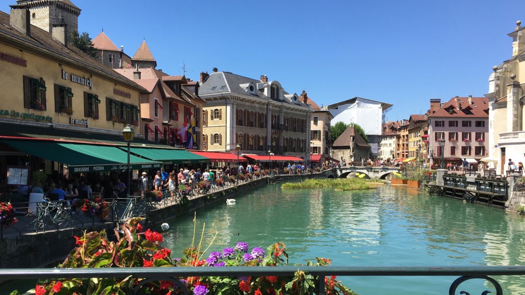 Tour de France - French village - Lake Annecy
