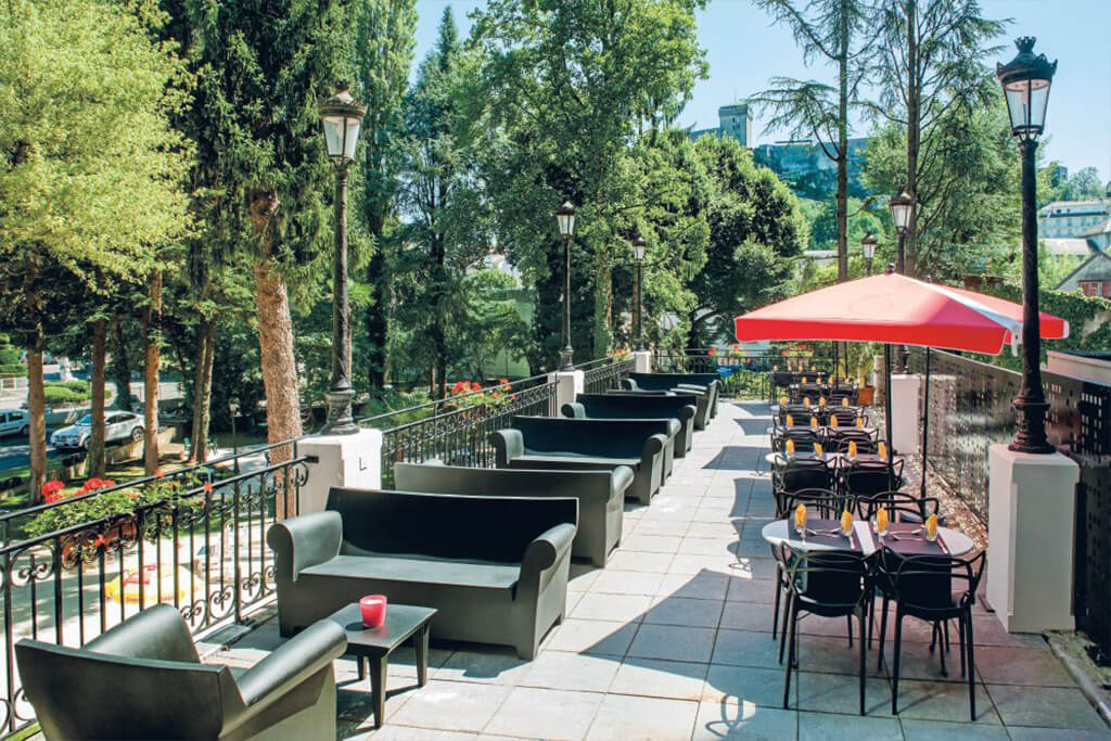 lourdes-hotel-terrace