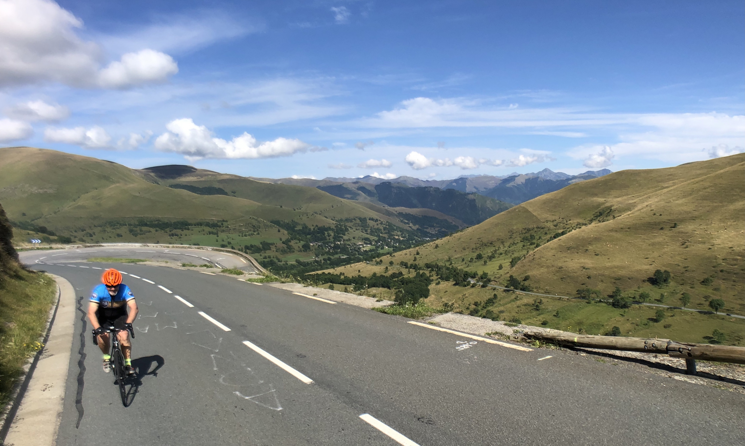 tour de france in the pyrenees