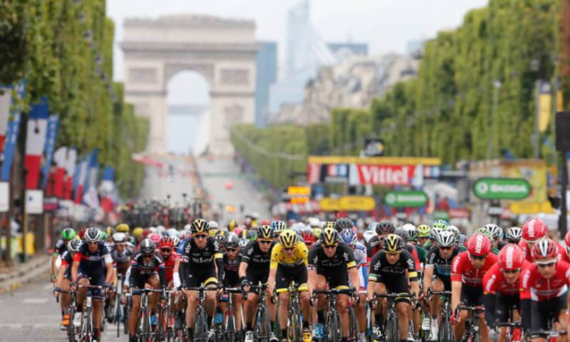 L’ÉTAPE DU TOUR – BY TOUR DE FRANCE